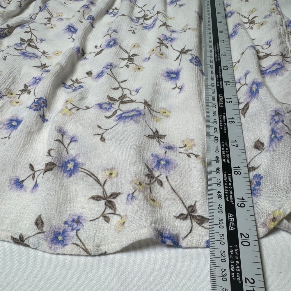 American Eagle Floral Off The Shoulder Smocked Blouse White Blue Large L - Picture 7 of 8